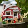 Retro Camper Birdhouse - Vintage-Style Birdhouse for Garden Decor